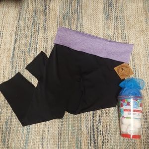 NEW Leggings & A 12 Pack of Bath Fizzies! 💜 NWT
